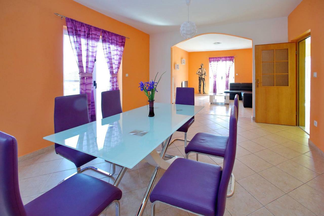 Apartment And Pool Nika Bibinje Exterior photo